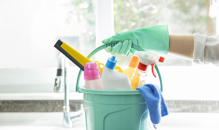 What Are the Benefits of Hiring a Housecleaner?